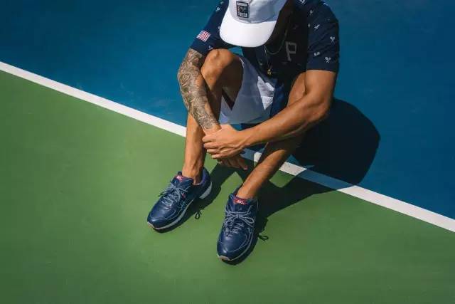 四大跑鞋优劣势综合对比,被严重低估的三款国产跑鞋