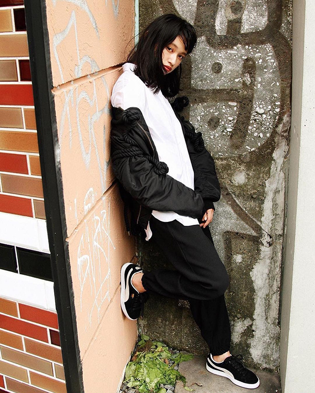 刘雯最新穿搭卡其色老爹鞋,刘雯穿的运动鞋有哪些