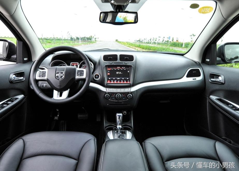 道奇酷威怎么从外观看六缸,道奇酷威标志图片