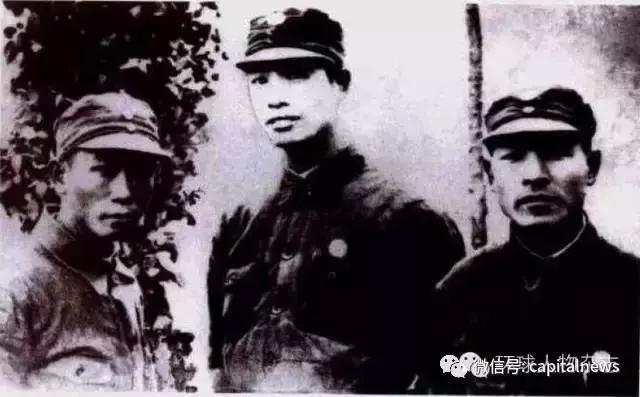 有渊源！军委原副主席之子祭奠父亲老搭档