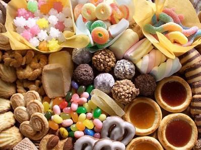 孩子把零食当主食,孩子零食当饭吃不喝水怎么办