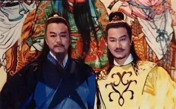 洪金宝被军官打是什么电影,当年被李小龙暴揍的洪金宝