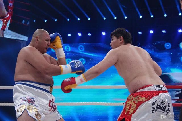 泰森8秒ko对手的重量级拳王,世界拳王泰森的十大凶狠ko