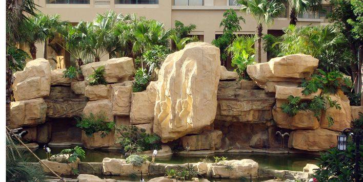 鱼池假山怎么做,假山鱼池怎么做视频