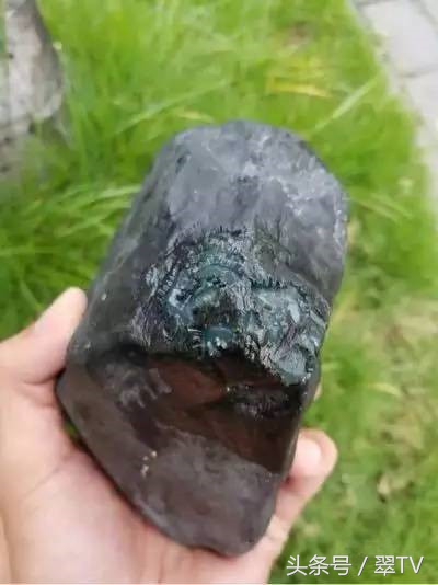 淘宝直播开窗翡翠赌石,房山翡翠赌石开窗色料