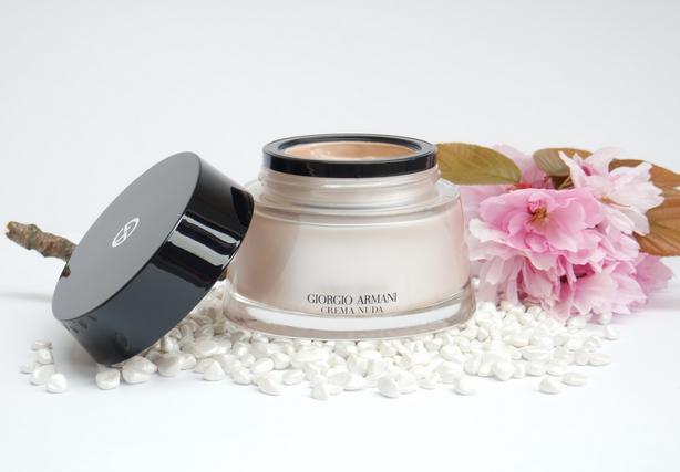 明星素颜也很美?还不是靠自带美颜的素颜霜!