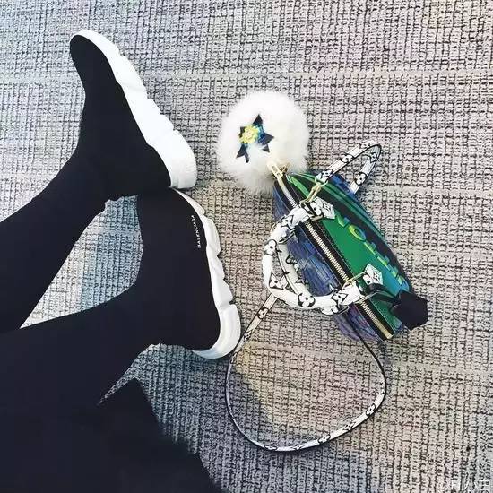 人气爆火的鞋,最近火爆了网红鞋