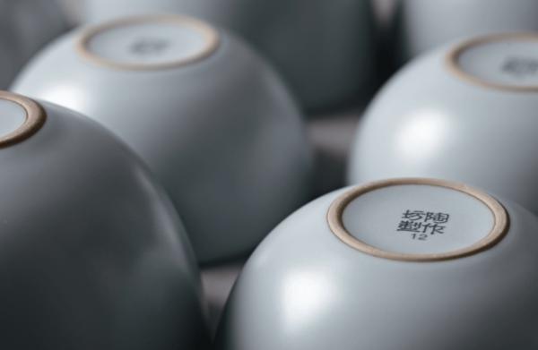 头号陶贩：从地摊卖烟灰缸到台湾80%的茶人茶馆都用他做的茶器