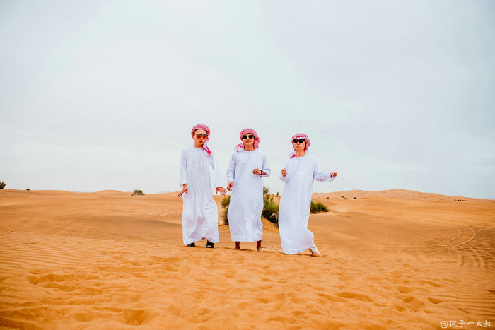 迪拜真的全是豪车吗,迪拜真的像网上传的那样吗