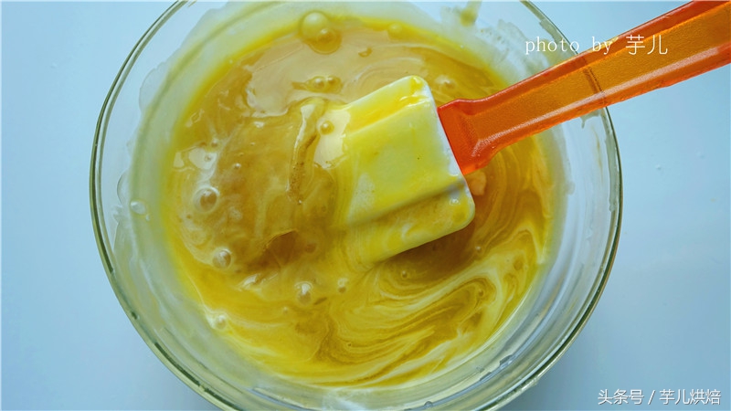 芒果慕斯星空淋面,芒果葡萄淋面慕斯蛋糕做法