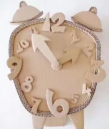 废纸箱做儿童玩具,废纸箱做可爱的宝宝