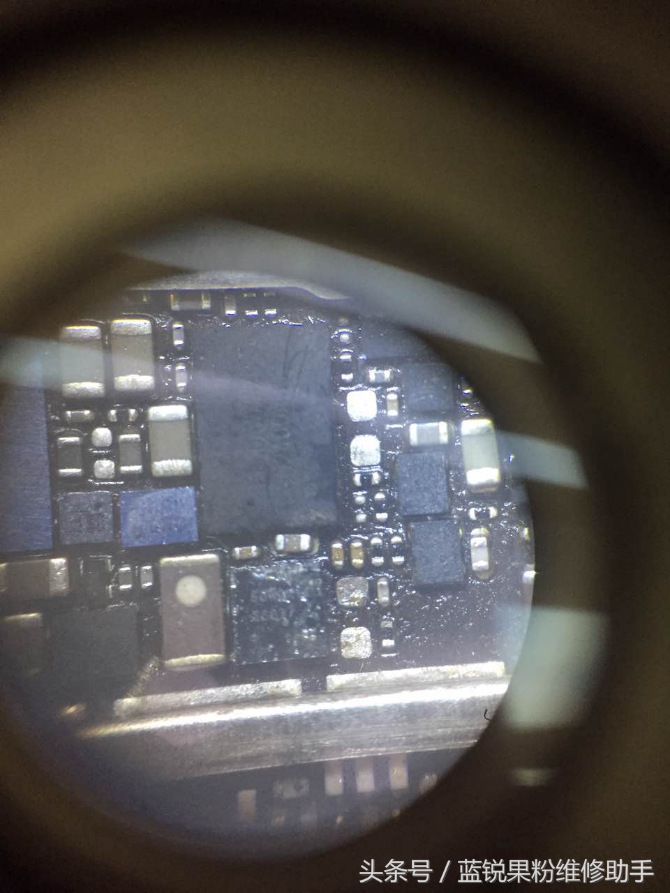 iphone7plus进水屏幕会干嘛,iphone7plus进水坏了怎么办