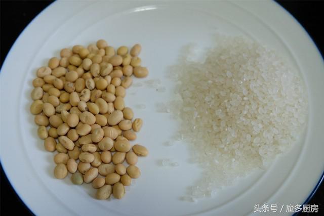 做豆浆补血补钙补肾都有哪些谷物,有营养又降火的早餐豆浆