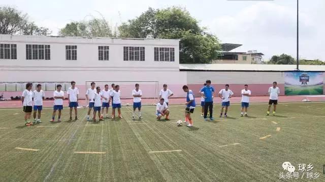 梅州足协教练训练,在梅州找哪位教练学车好