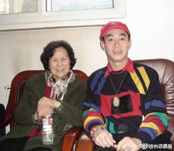 86版《西游记》导演杨洁辞世众星悼念六小龄童：“没有杨洁就没有今天的我”