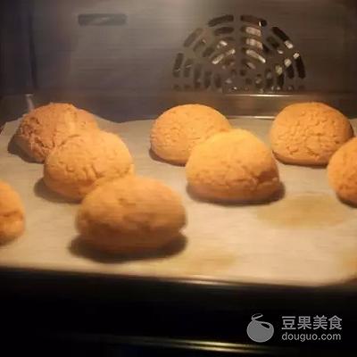 斑斓奶油泡芙,淡奶黑糖珍珠泡芙