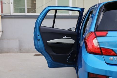 雷丁d80锂电版四轮车评价,雷丁d80高配电动车蓝色图片