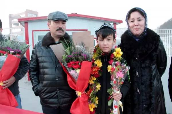 瓒崇悆灏忓皢浠庝勘涔愰儴鍥炴潵,瓒崇悆闈掕闃熷憳鍥炲