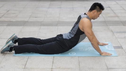 努力练就人鱼线,30天练就人鱼线