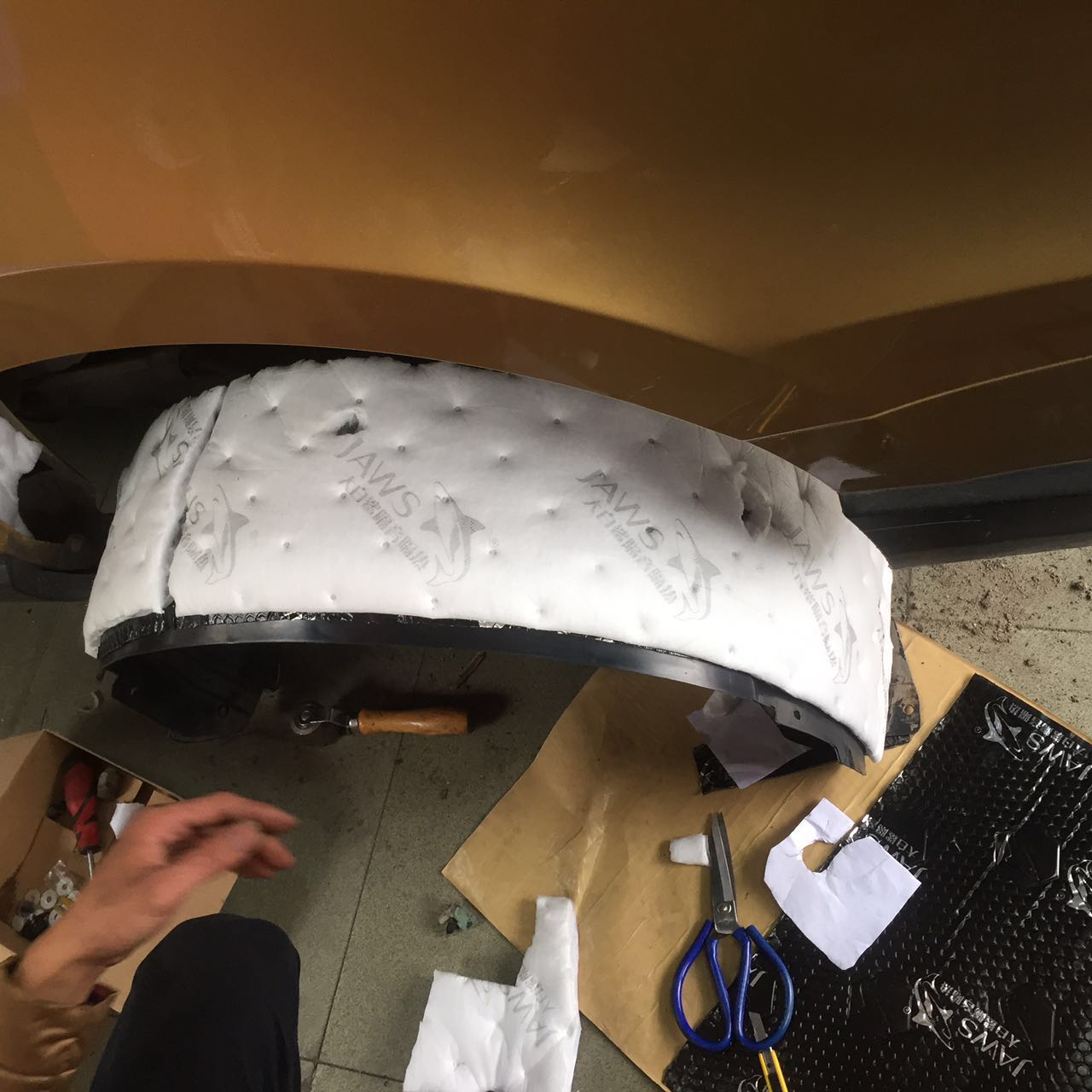 泰安地区五菱宏光s改装隔音,五菱宏光s改门隔音施工过程