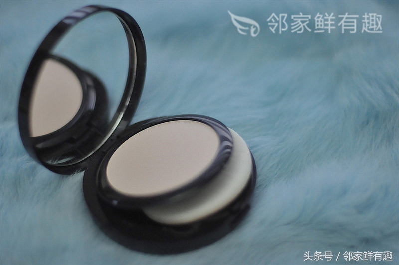 女神的秘密*器武**,神级粉饼Laura Mercier唤颜凝露