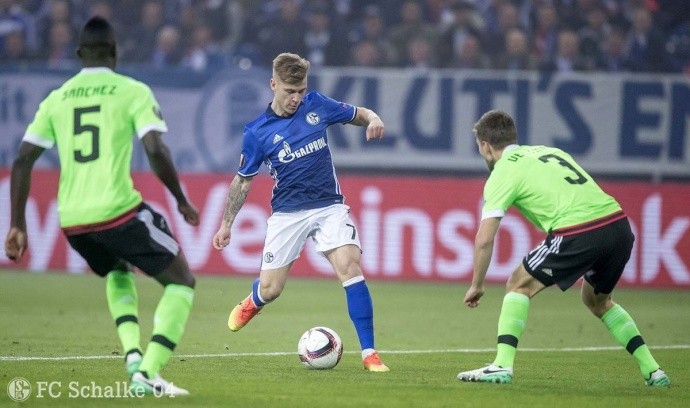 动态丨沙尔克04遭逆转与欧联杯半决赛擦肩而过