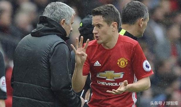 国米3412阵型不敌萨索洛,上个赛季孔蒂打的什么阵型