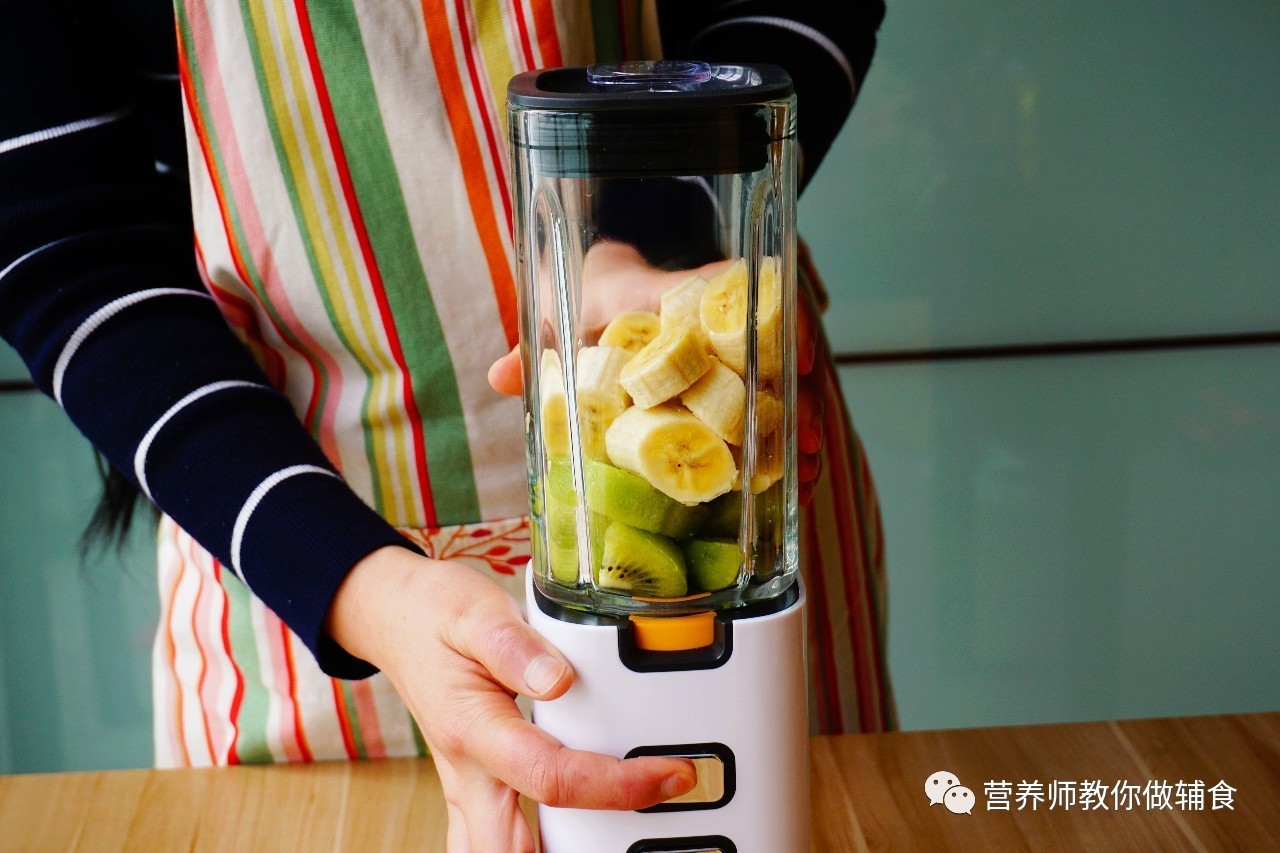 宝宝便秘腹胀呕吐该吃什么,宝宝积食便秘厌食吃什么