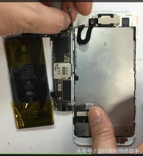 iphone7开机循环白苹果闪屏,iphone7开机一直显示黑苹果怎么办