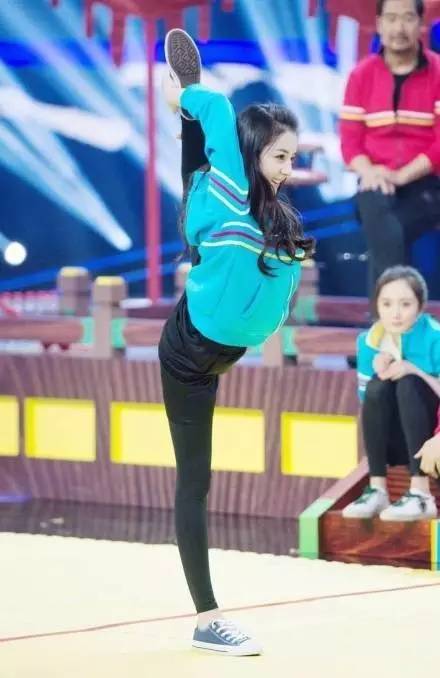 热巴动作表情包,热巴表情包挑战