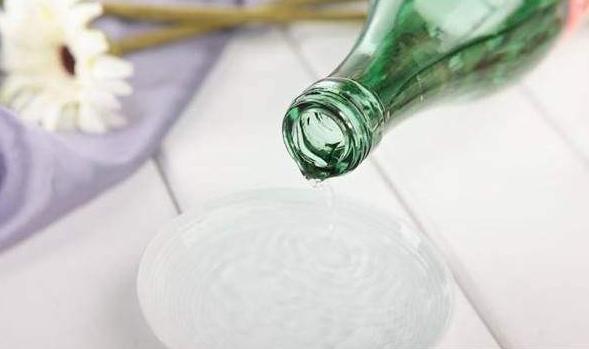 告诉大家白醋的五大妙用,白醋美容的做法