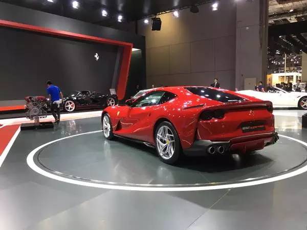 上海国际车展众多豪车,上海车展都发现哪些豪车