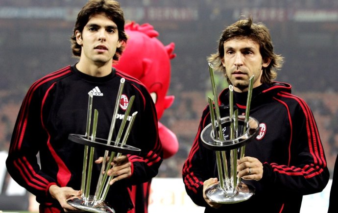 卡卡ac米兰处子秀,卡卡ac米兰庆祝高清壁纸