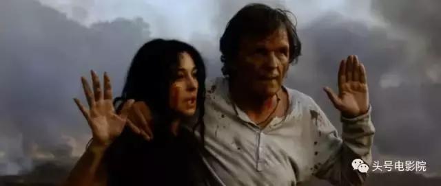 敢让这位国宝级女神上山下水也只有这位张艺谋的老朋友了