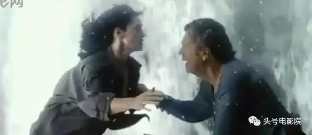 敢让这位国宝级女神上山下水也只有这位张艺谋的老朋友了