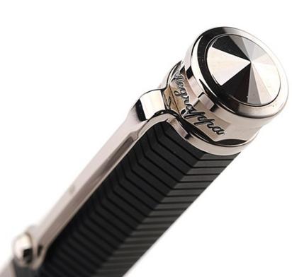 万宝路和万宝龙钢笔哪个好,万宝龙与勃朗钢笔