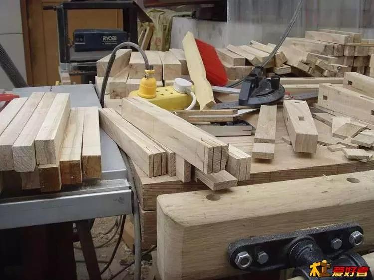 坐着轮椅入了坑——《轮椅上的木匠》