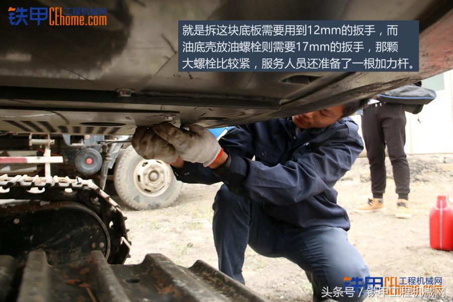 三一挖掘机sy55c,三一挖掘机多少小时换一次机油