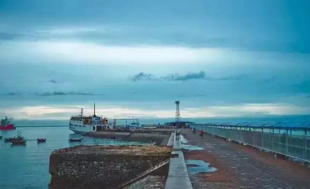 海上香格里拉旅游,汕尾金町湾海上香格里拉