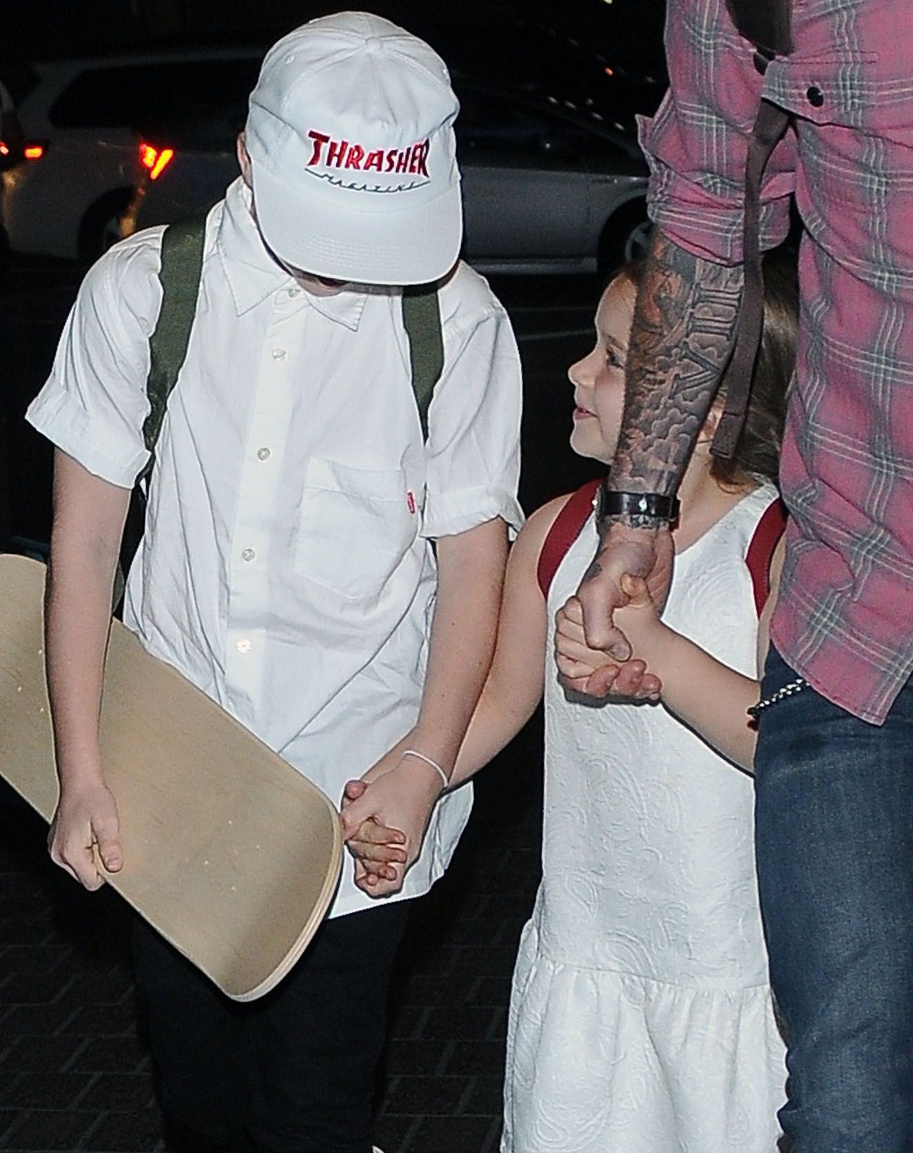 小七出街超拉风贝克汉姆家豪华保镖团紧相随