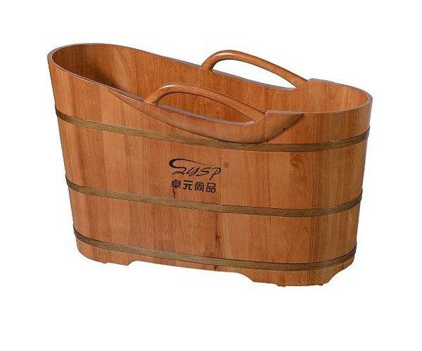 小浴室泡澡桶买什么样的实用,小户型家用木浴桶