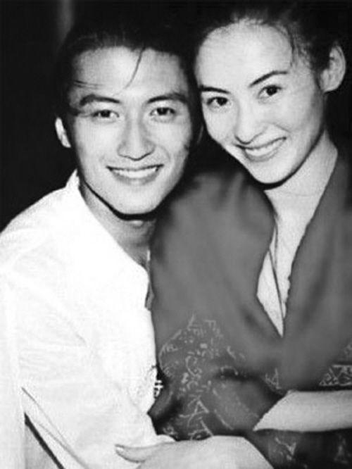 王菲和谢霆锋近况是否分开,王菲谢霆锋为何能复合