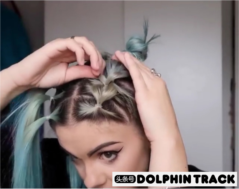 法式珍珠发带短发编发教程,适合中短发的编发ins