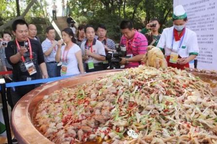 天山区美食推荐餐厅乌鲁木齐,乌鲁木齐大湾美食餐厅