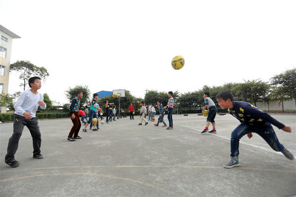 安州区迎新小学足球队全国第二,安州区迎新小学足球