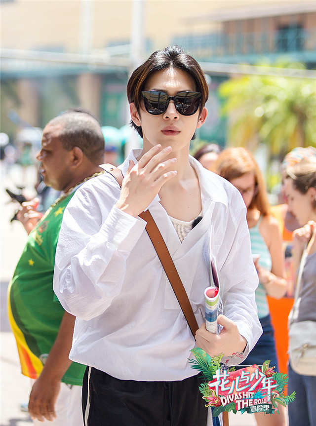 男士度假就不用防晒啦？别搞得像是从非洲回来的