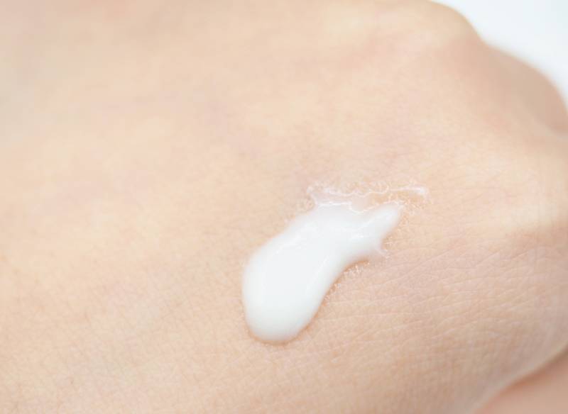 不同肤质怎么选防晒霜,化学防晒和物理防晒适合什么肤质