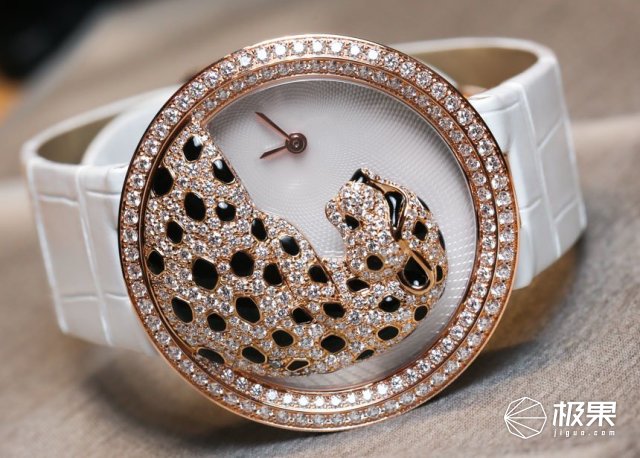 卡地亚跳时腕表机芯,卡地亚手表经典机芯