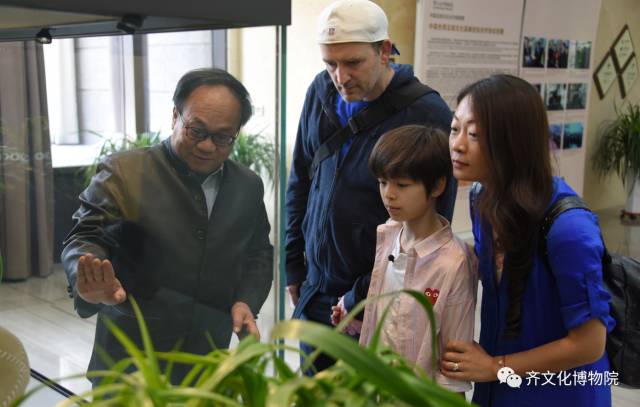 英国父子来中国,英国父子游故宫