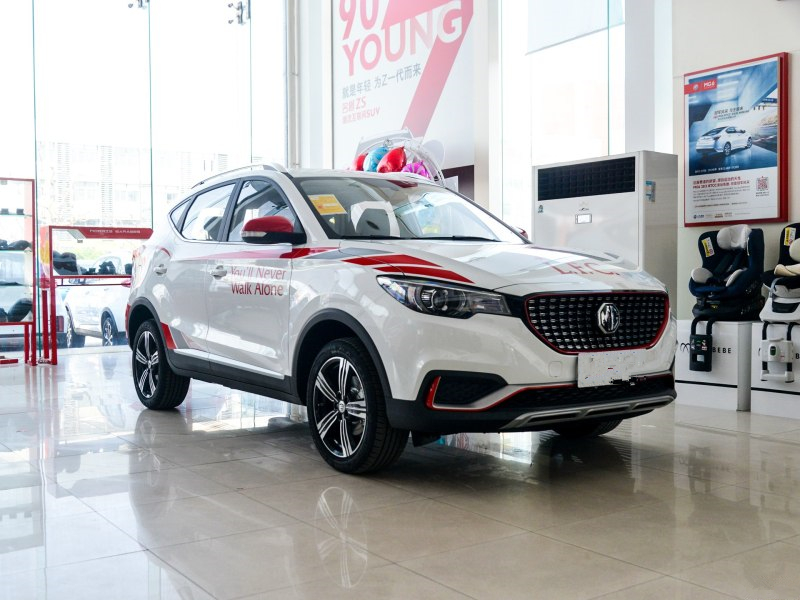 英超定制版运动SUV，1.0T中低配也能有！是不是你的主队？